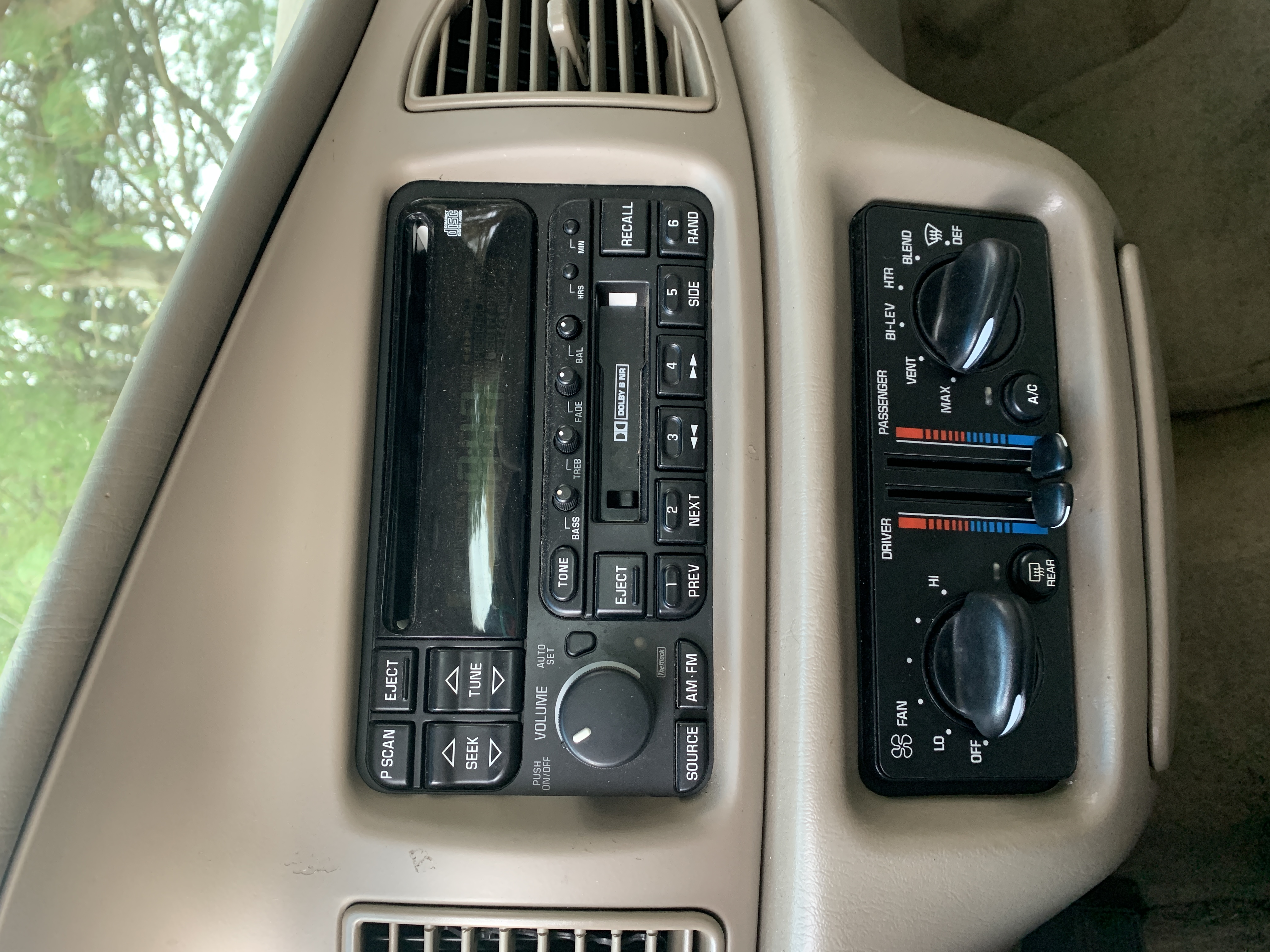 2001 Buick Century Custom Only 77K Mileage — photo 41